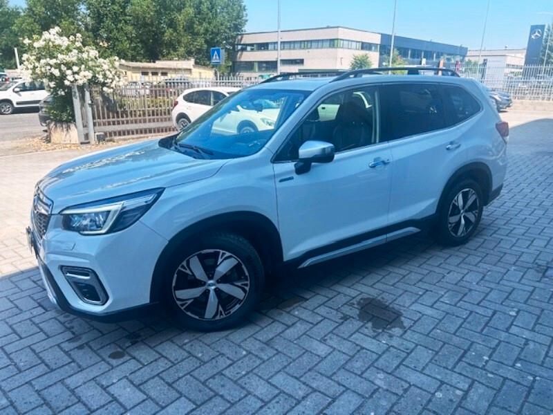 Subaru Forester 2.0 e-Boxer MHEV CVT Lineartronic Premium - Unico propietario -