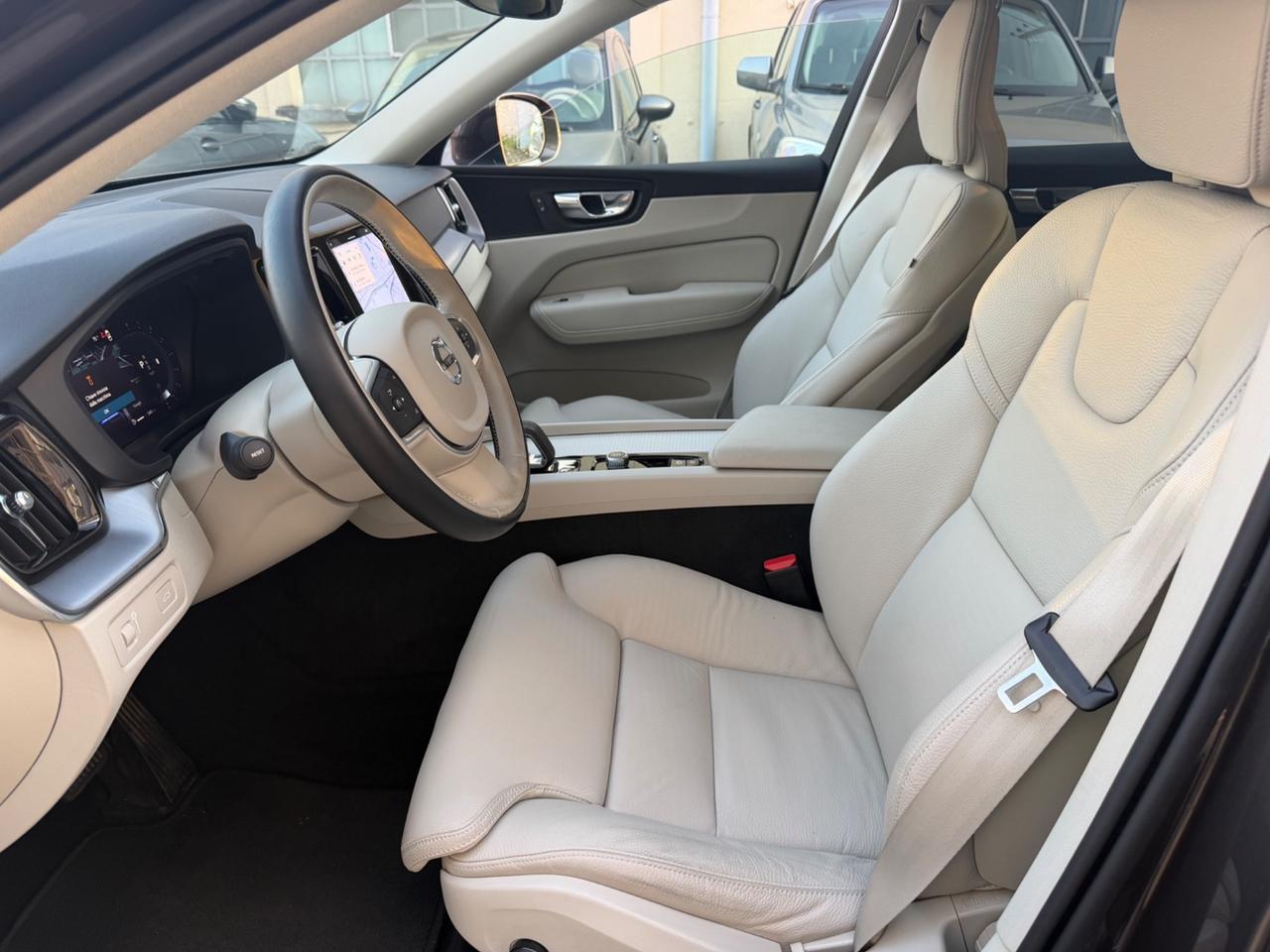 Volvo XC60 B5 AWD Ultimate Dark 2021