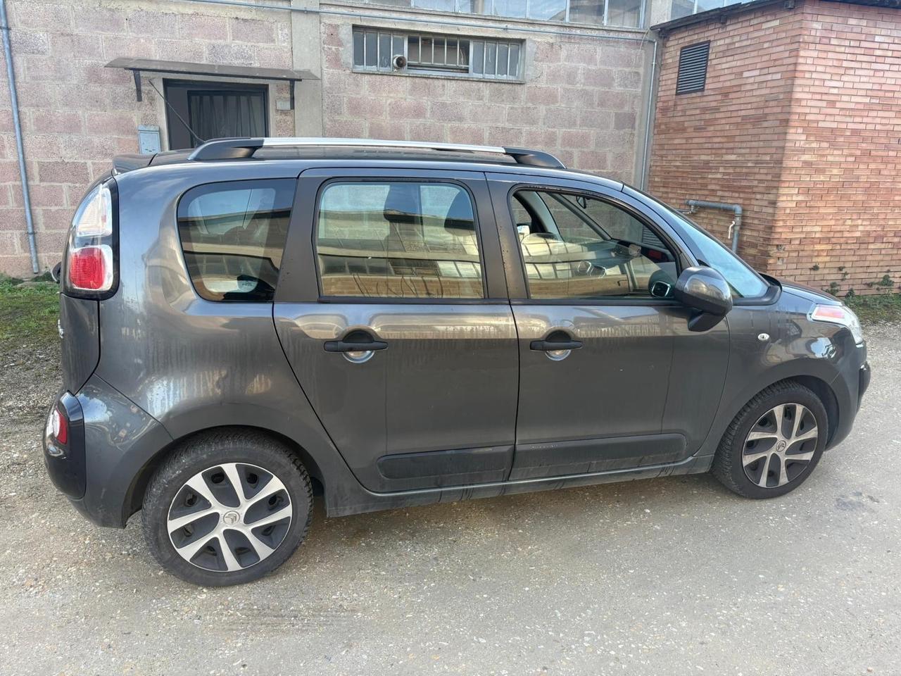 Citroen C3 Picasso 1.6 HDi 92 cvExclusive Cinema 2015 152.000 KM