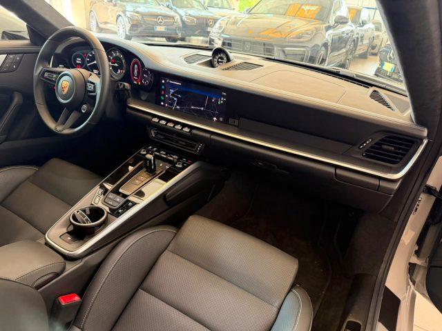 PORSCHE 911 Turbo S Coupé //PARI AL NUOVO//