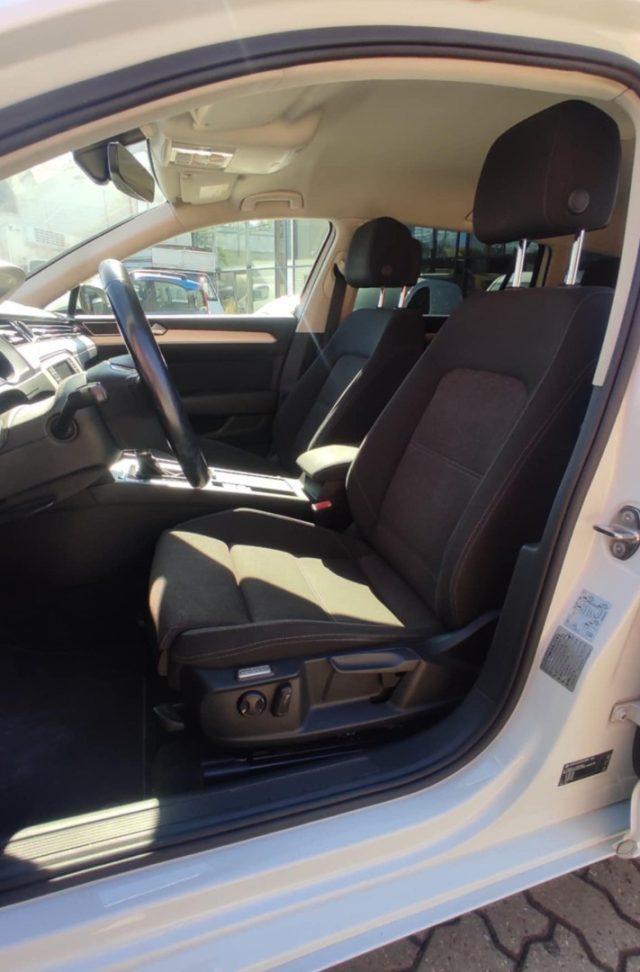 VOLKSWAGEN Passat Variant 2.0 TDI DSG Business BlueMotion Tech