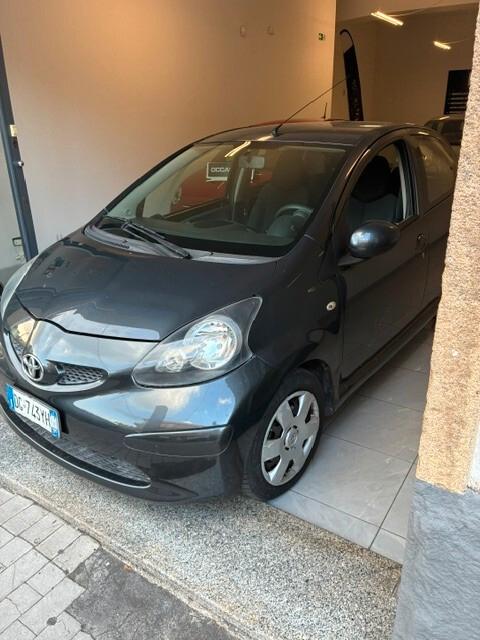 Toyota Aygo 1.0 12V VVT-i 5 porte Sol
