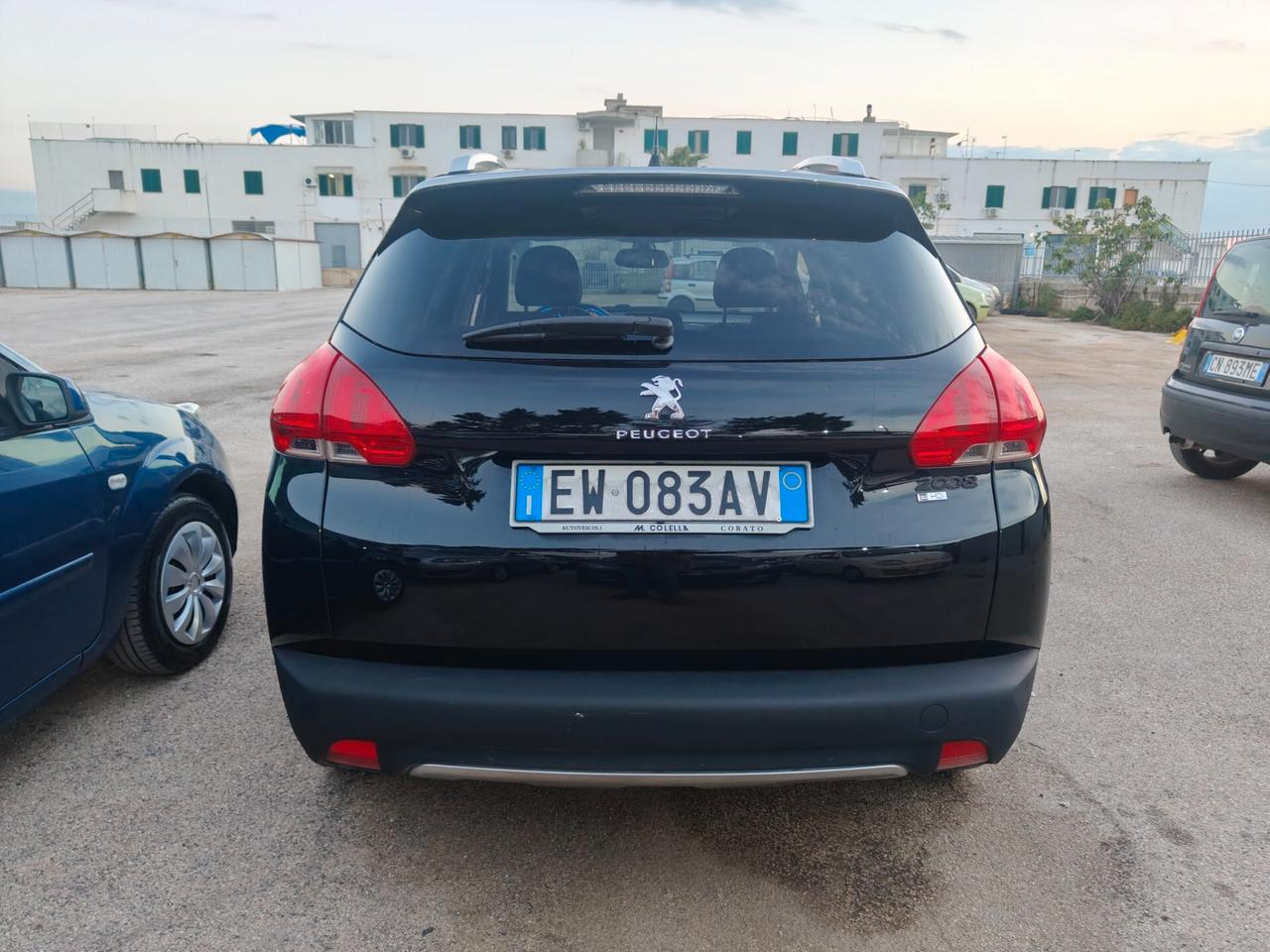 Peugeot 2008 1.6 e-HDi 115 CV Stop&Start Allure