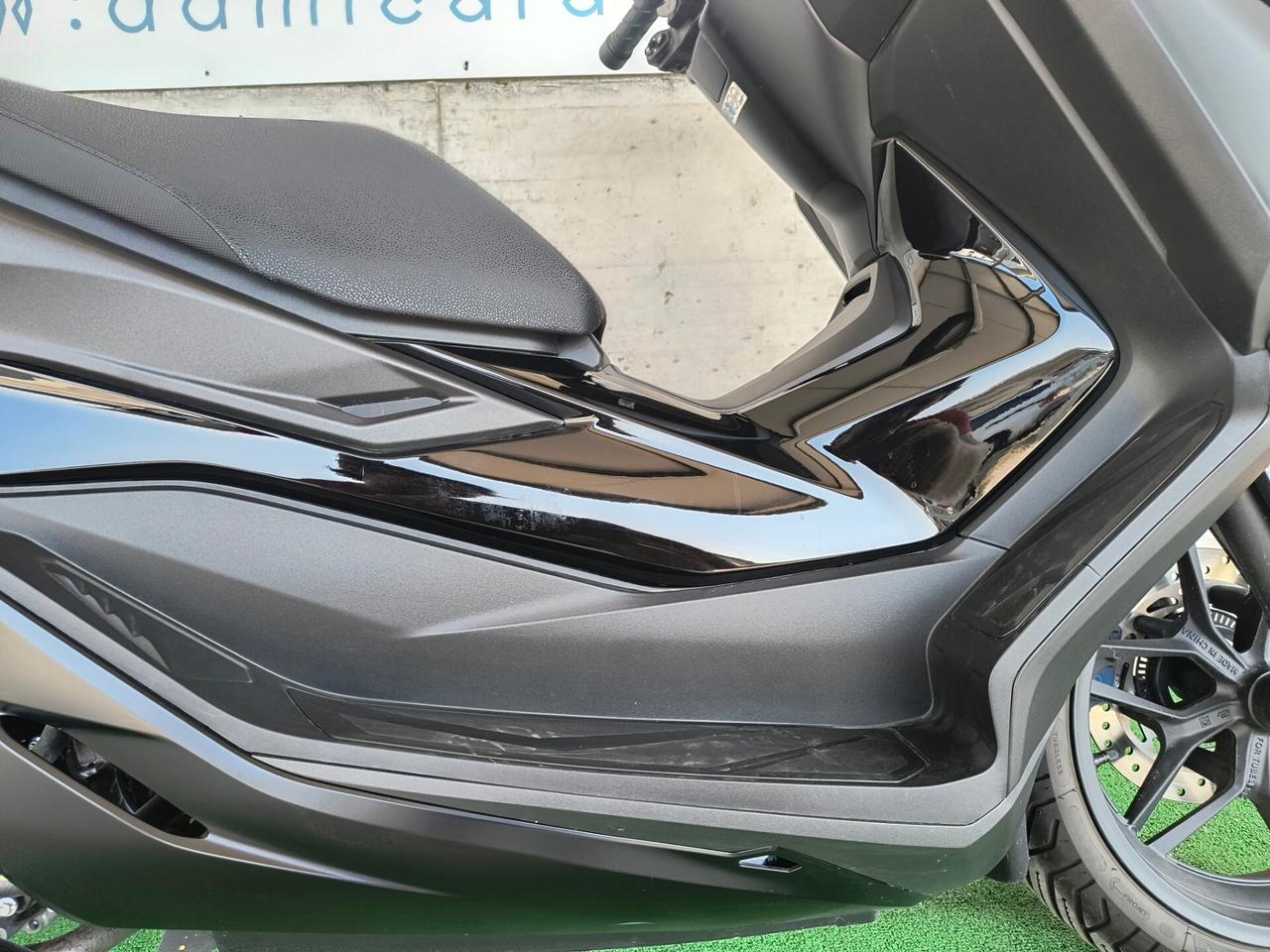 Honda Forza 350 Matte Gunpowder Black Metallic