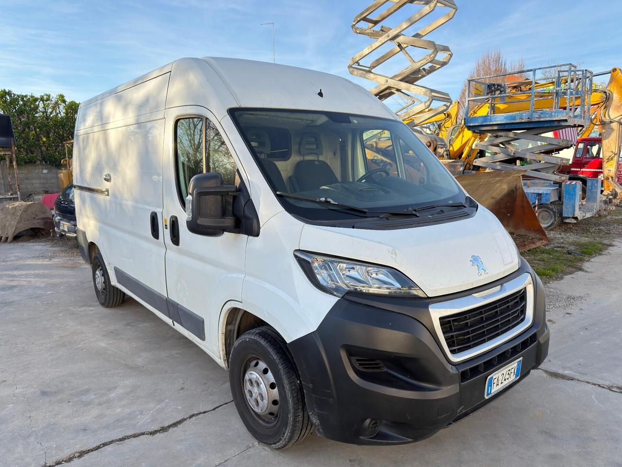 Furgone Peugeot Boxer L2H2