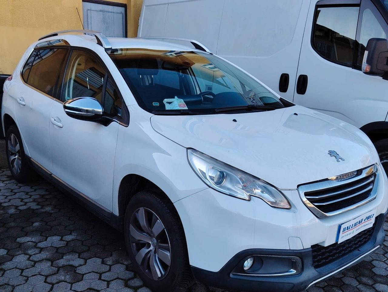 Peugeot 2008 1.2 VTi 82CV Allure