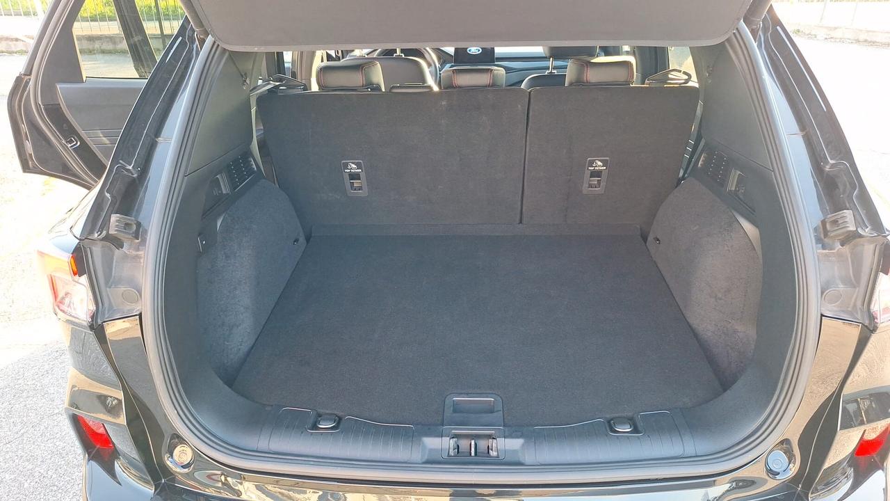 Ford Kuga 2.5 Full Hybrid 190 CV CVT 2WD ST-Line X