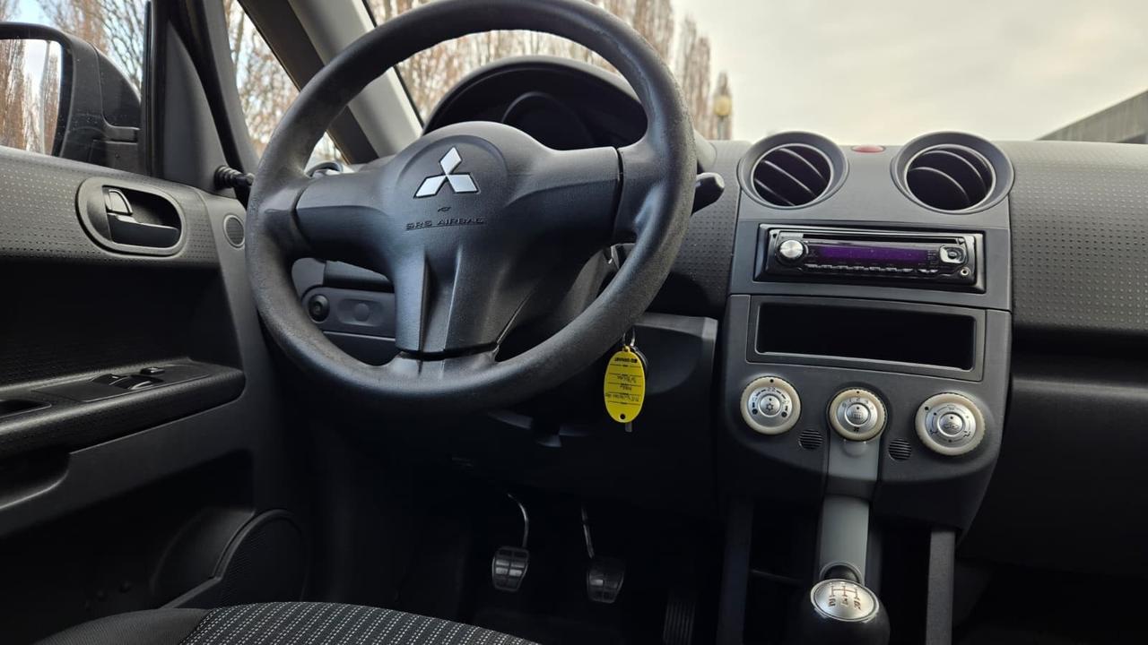 Mitsubishi Colt 1.1 12V 5p. Insport