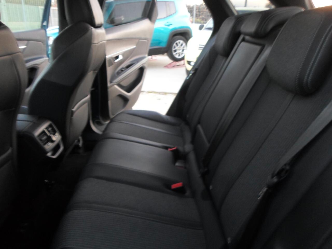 Peugeot 3008 BlueHDi 130 S&S EAT8 GT