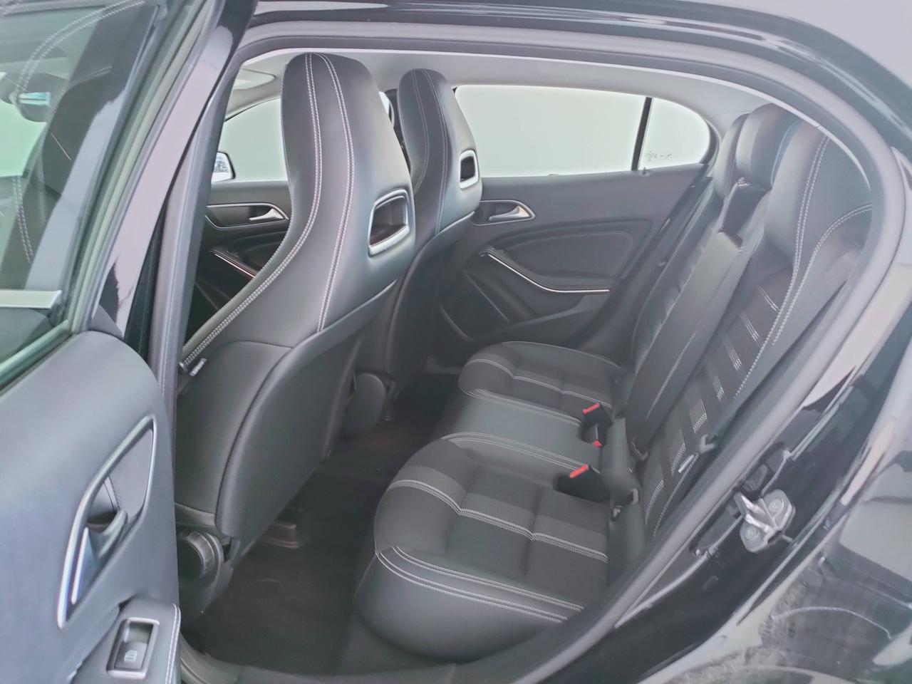 Mercedes-Benz GLA-X156 2017 - GLA 200 d Sport auto