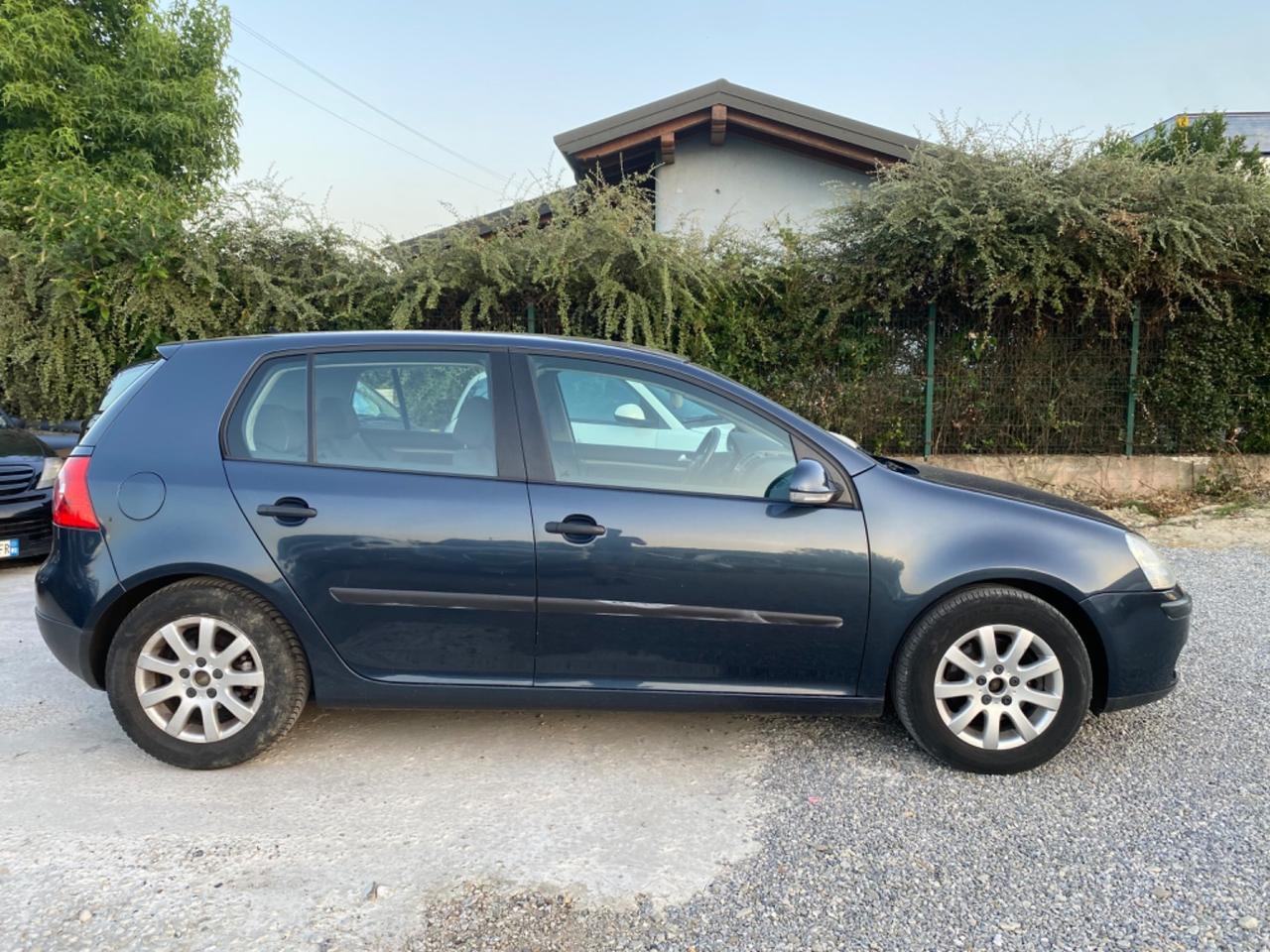 Volkswagen Golf 1.6 5p. Trendline BiFuel G