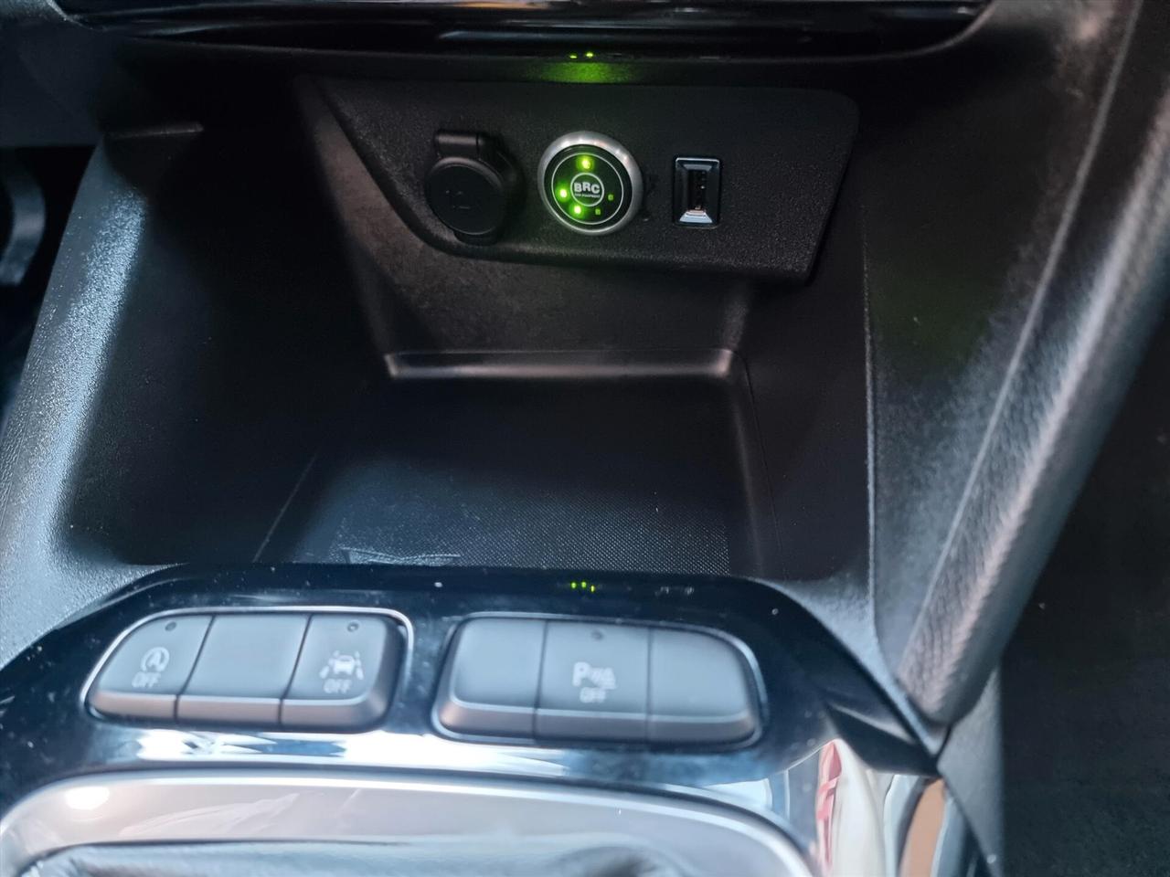 Opel Corsa 1.2 75 GPL CV Edition ITALIANA