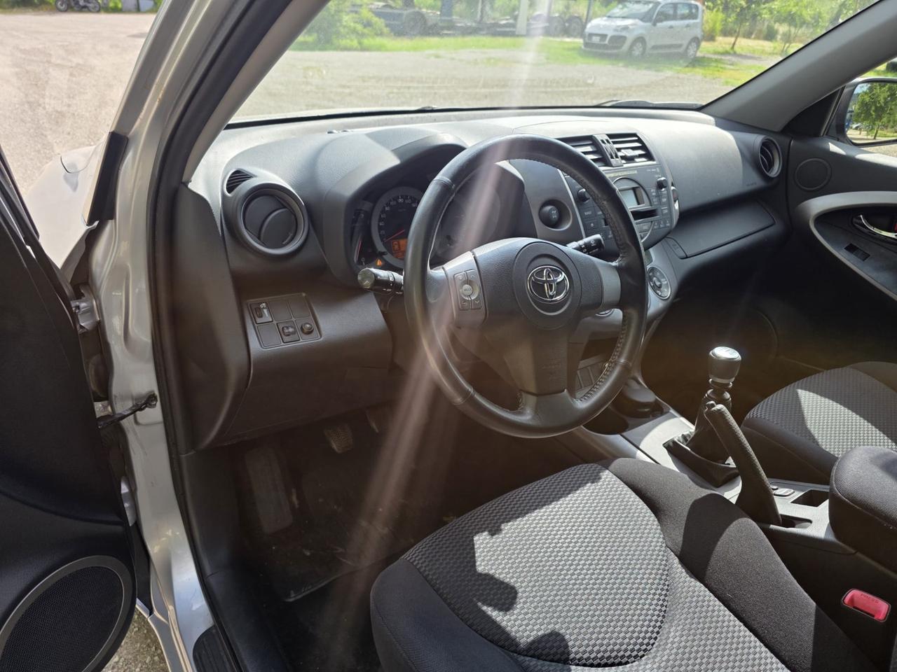 Toyota RAV 4 RAV4 2.2 D-4D 136 CV DPF Luxury