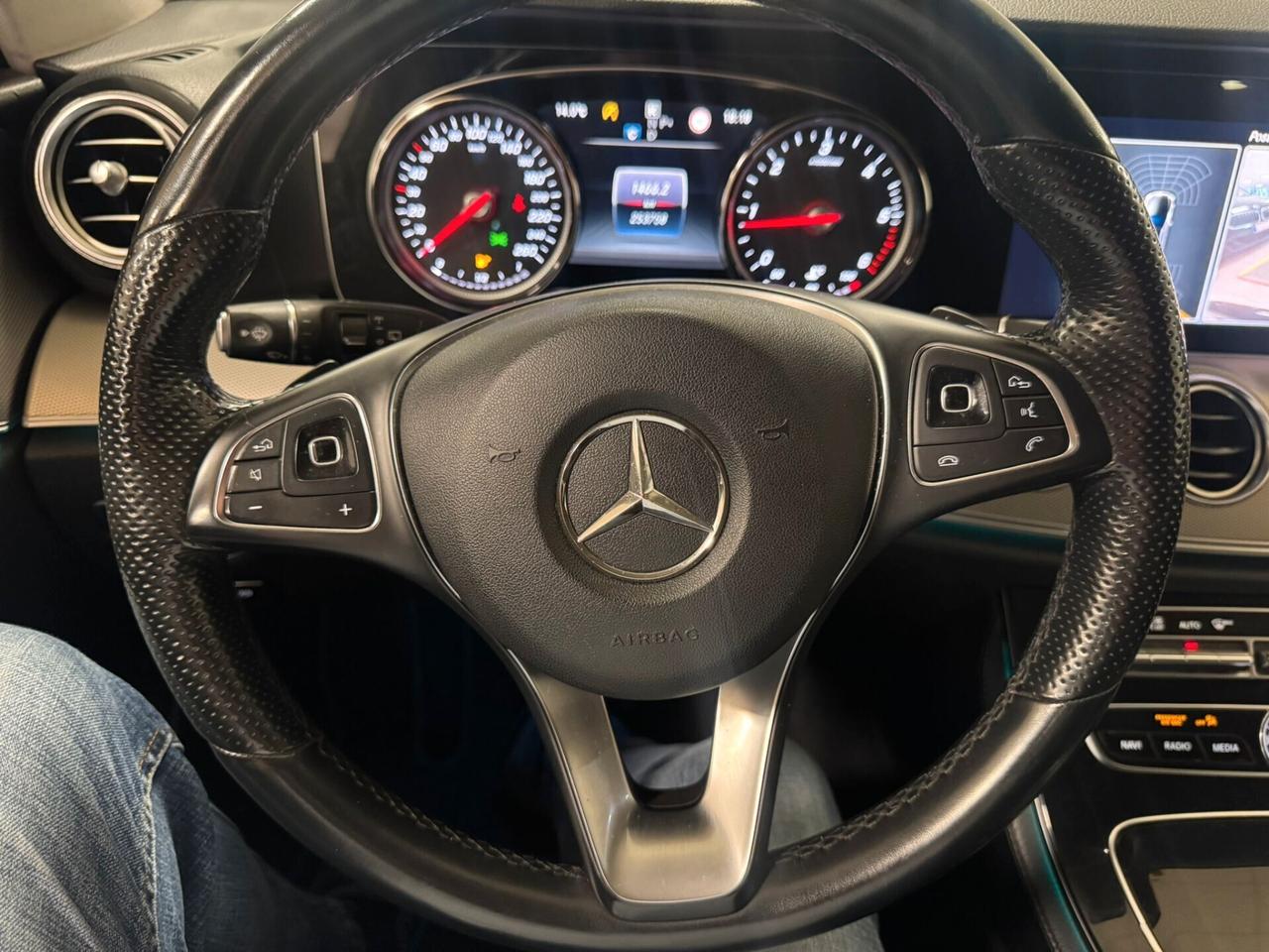 Mercedes-benz E 200 E 220 d S.W. Auto Premium Plus