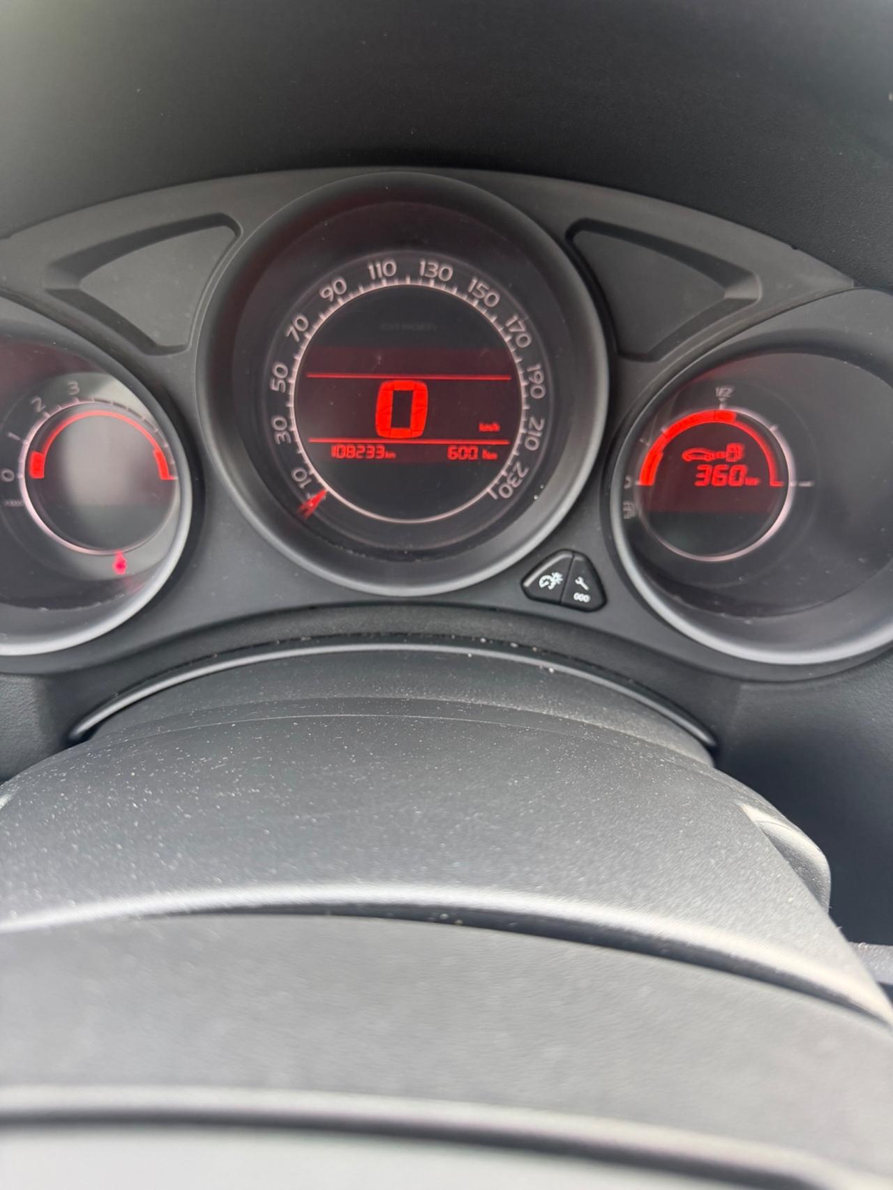 Citroen C4 1.4 VTi 95 Attraction