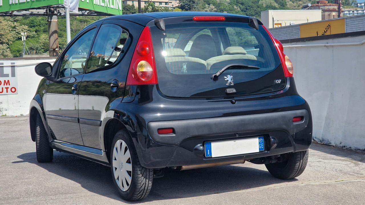 Peugeot 107 1.0 68CV 5p. Sweet Years