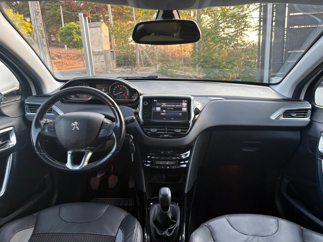 Peugeot 2008 BlueHDi 100 Allure (Gancio Traino)