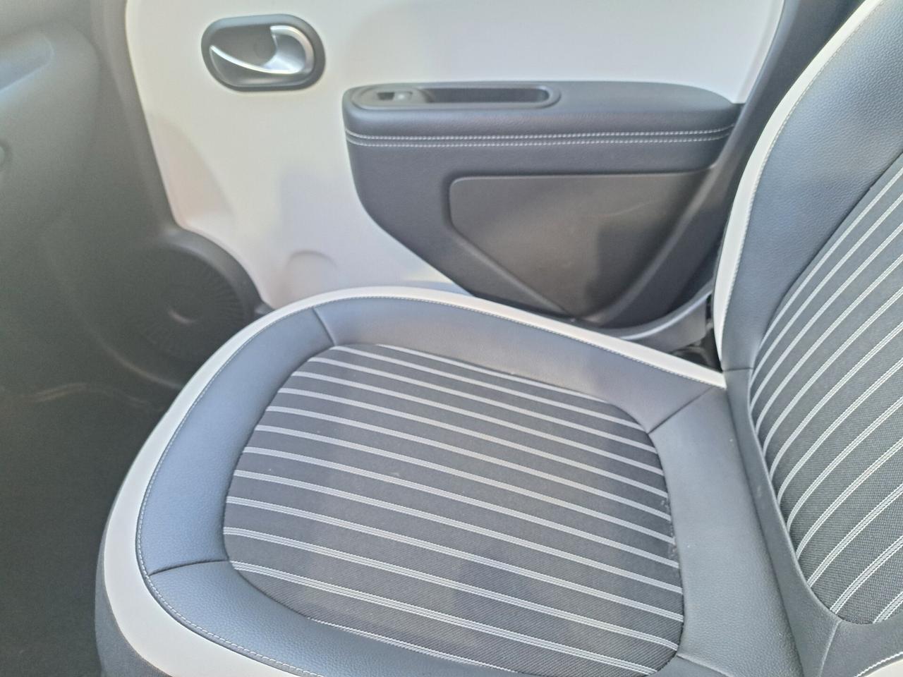 Renault Twingo Electric Urban Night