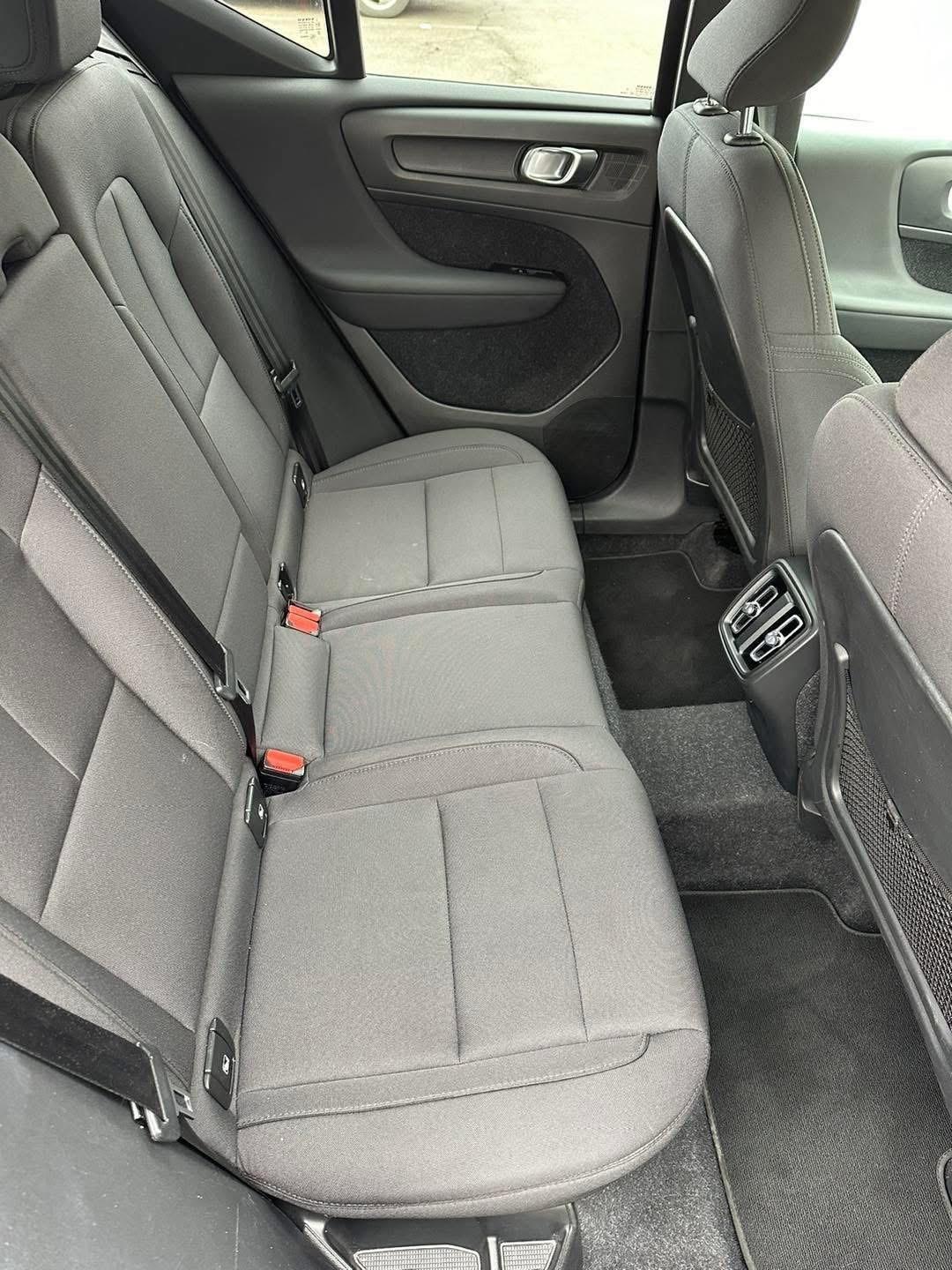Volvo XC40 2.0 d3 150CV Momentum Pro Geartronic