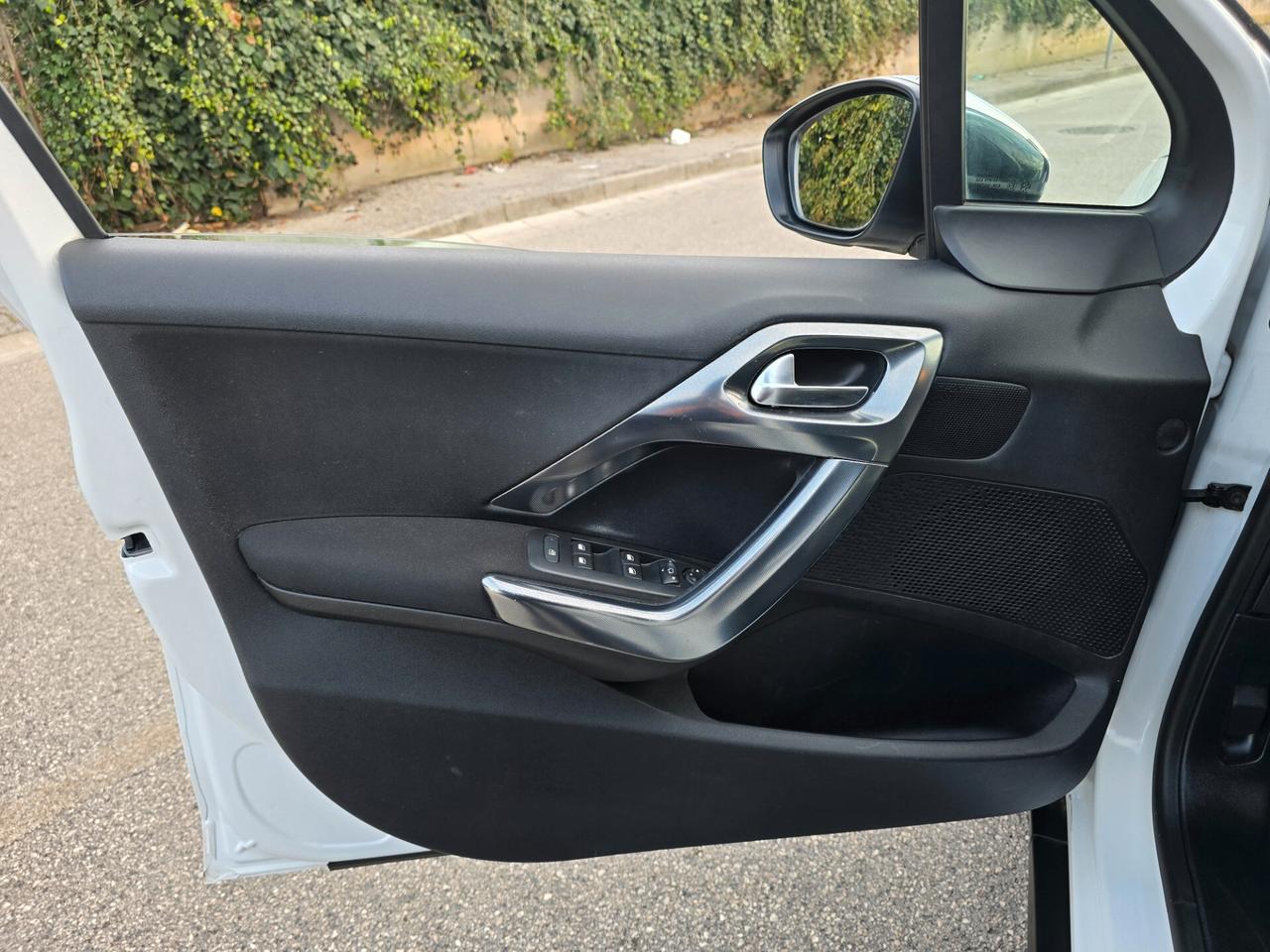 PEUGEOT 2008 ALLURE 1.6 HDI 2017 STRAFULL NUOVA