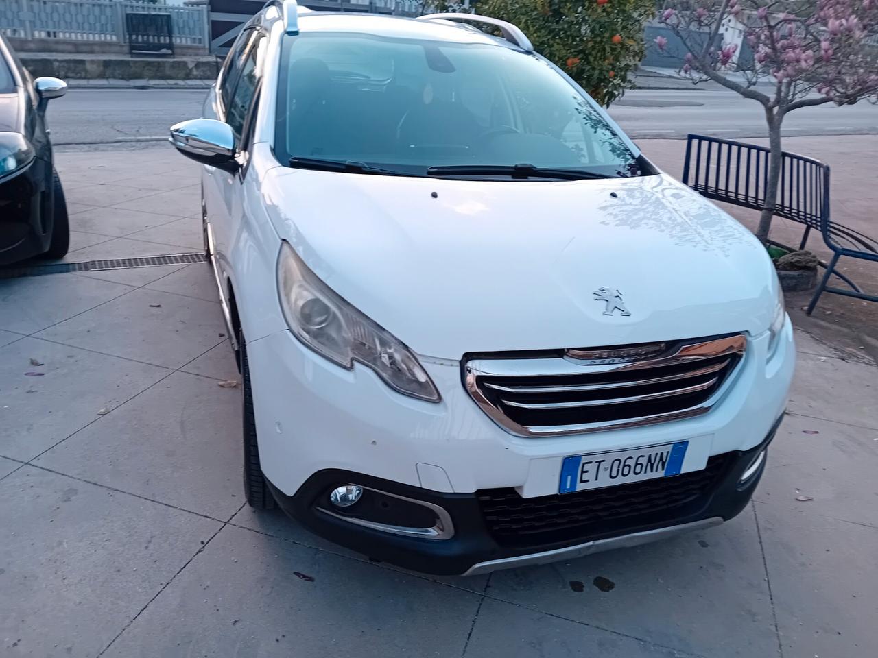 Peugeot 2008 1.6 e-HDi 92 CV Stop&Start Allure