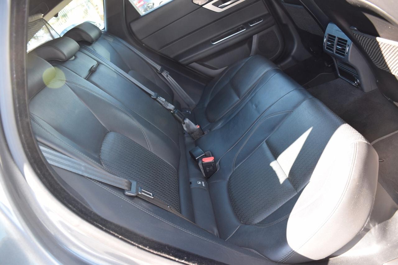Jaguar XF Sportbrake 4X4 2.0D 180CV AWD automatica Prestige NAVI CRUISE SENSORI CAM PELLE BT