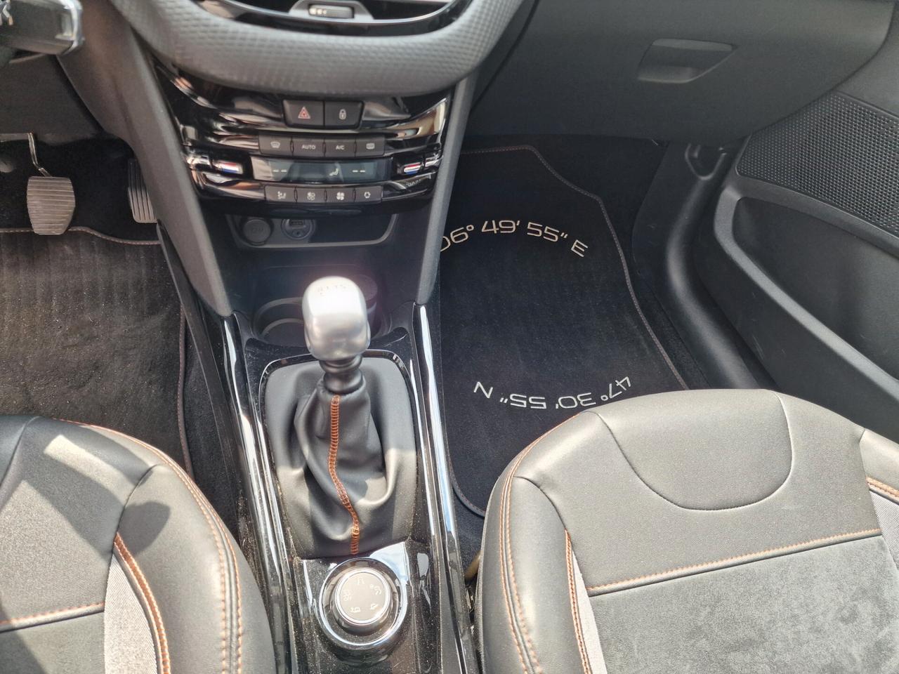 Peugeot 2008 BlueHDi 120 S&S Crossway