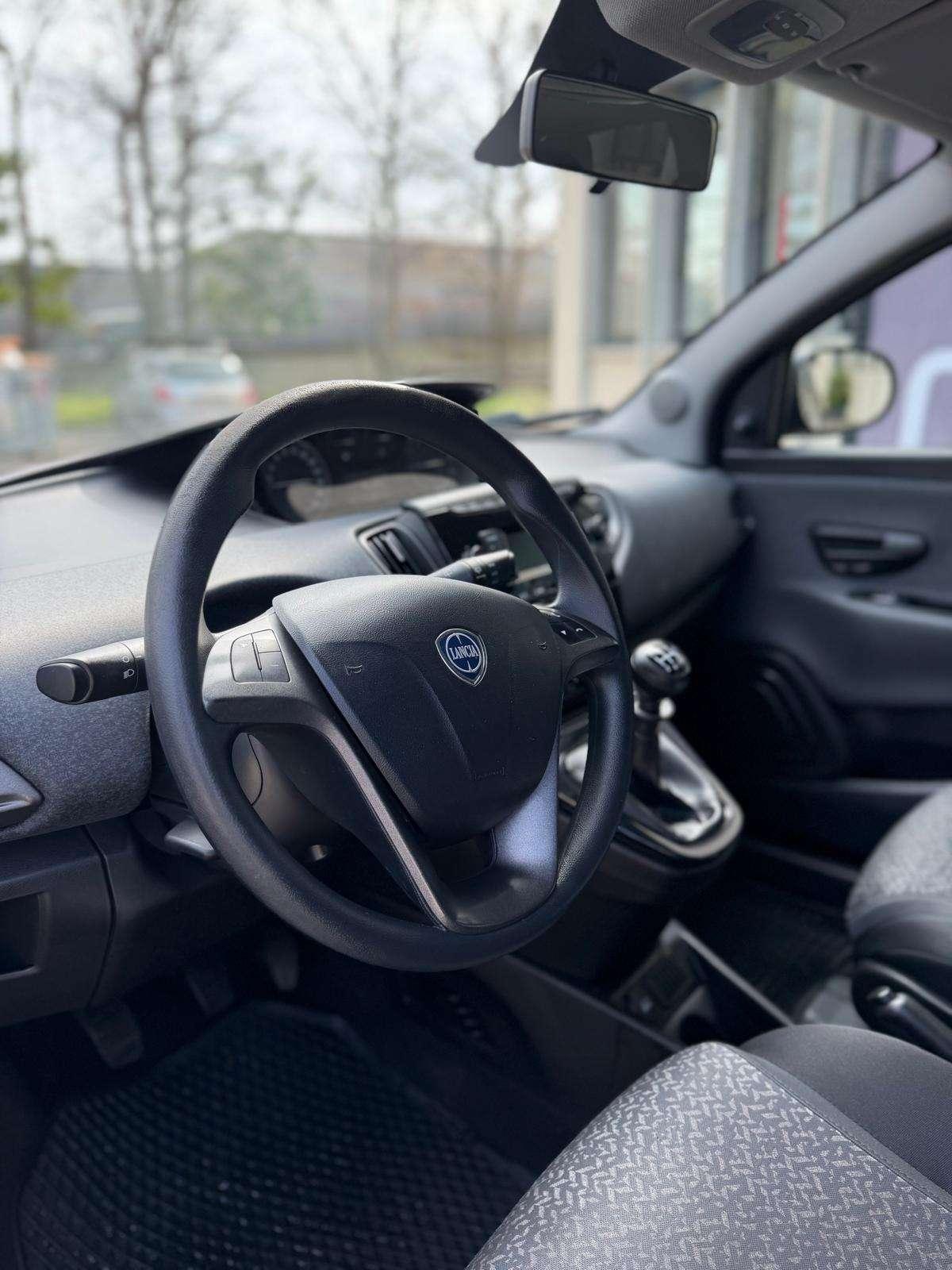 Lancia Ypsilon 1.2 BENZINA