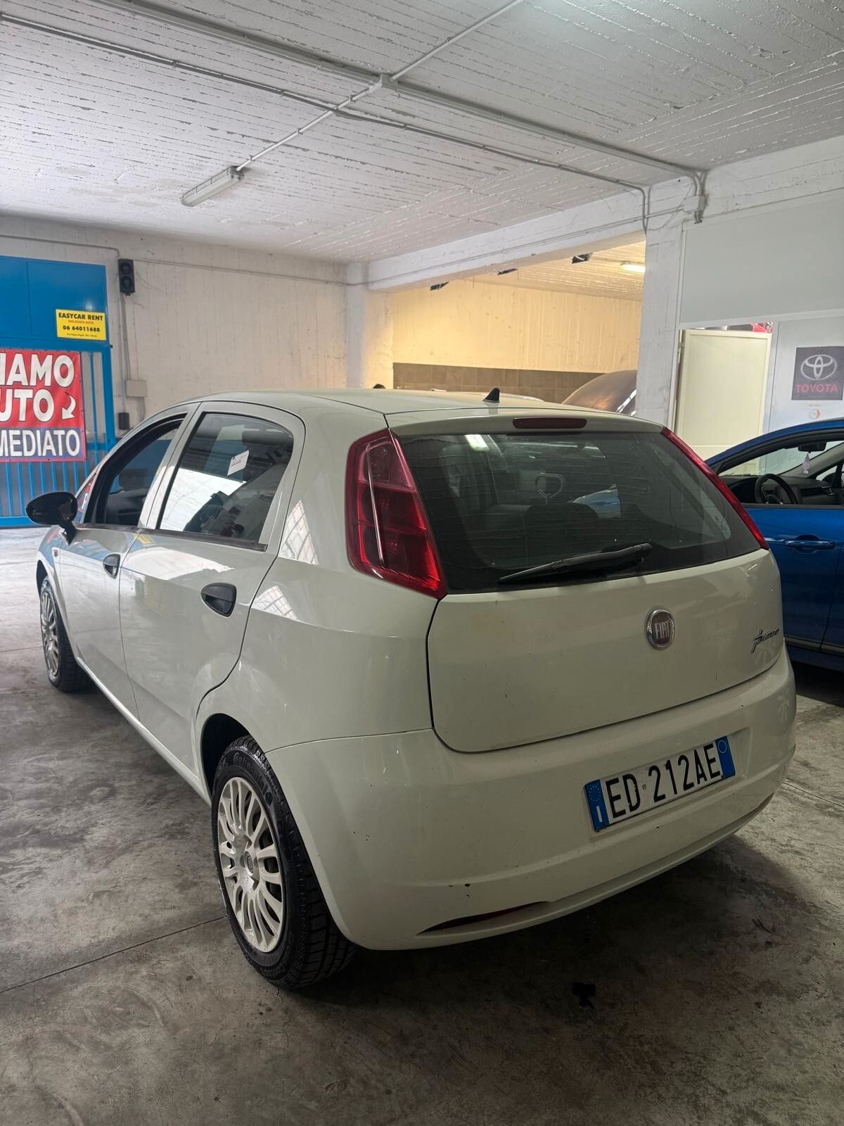 Fiat Grande Punto 2010 photo 3