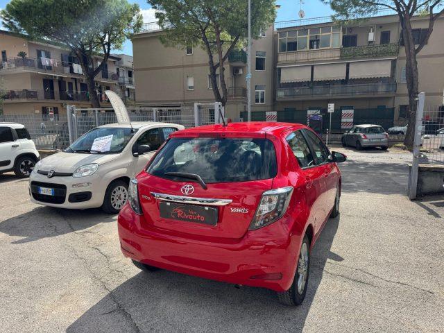TOYOTA Yaris 1.4 D-4D 5 porte Active