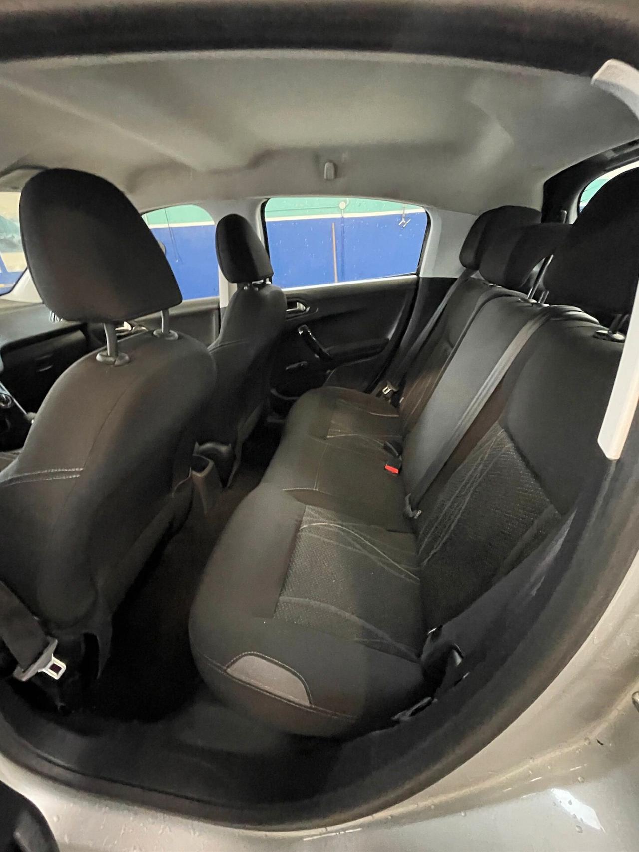 Peugeot 208 1.2 VTi 82 CV 5 porte Access