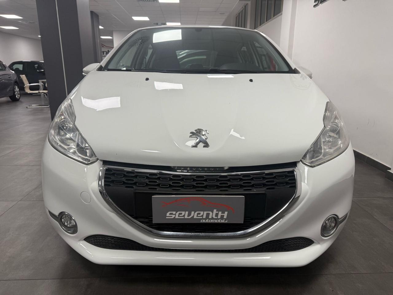 Peugeot 208 1.2 VTi 82 CV 5 porte Allure GARANZIA 36 mesi