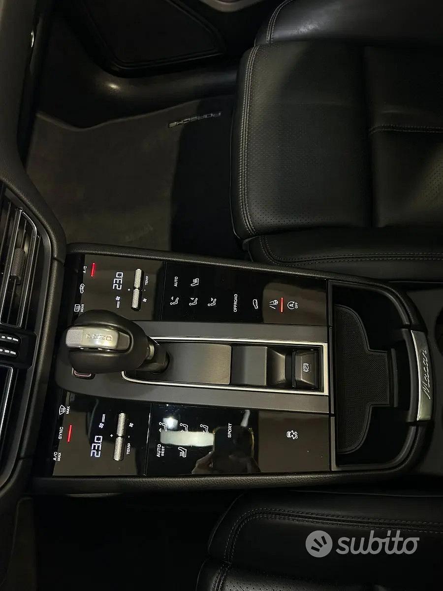 PORSCHE MACAN 2.0 265CV