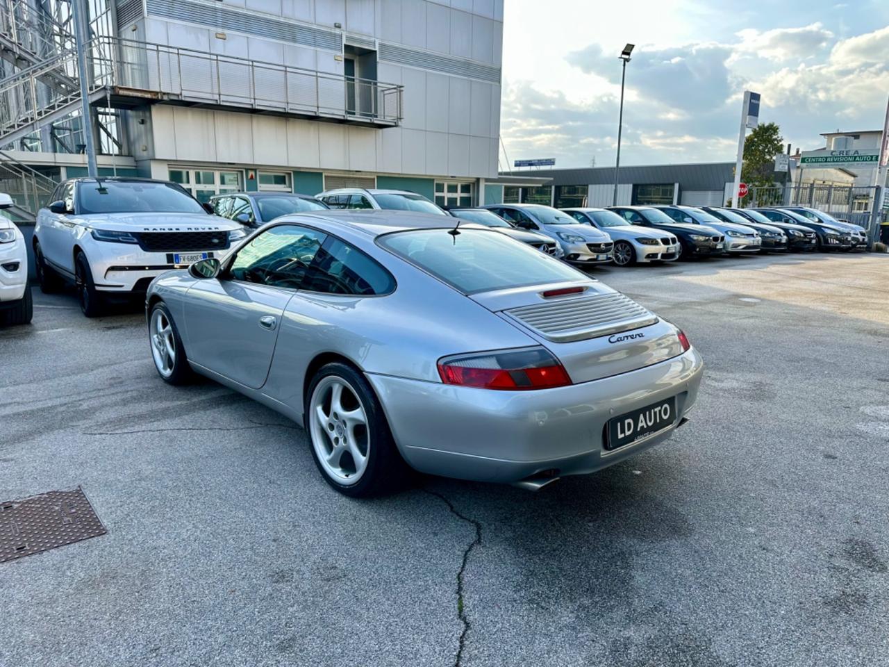 Porsche 911 Carrera cat Coupé