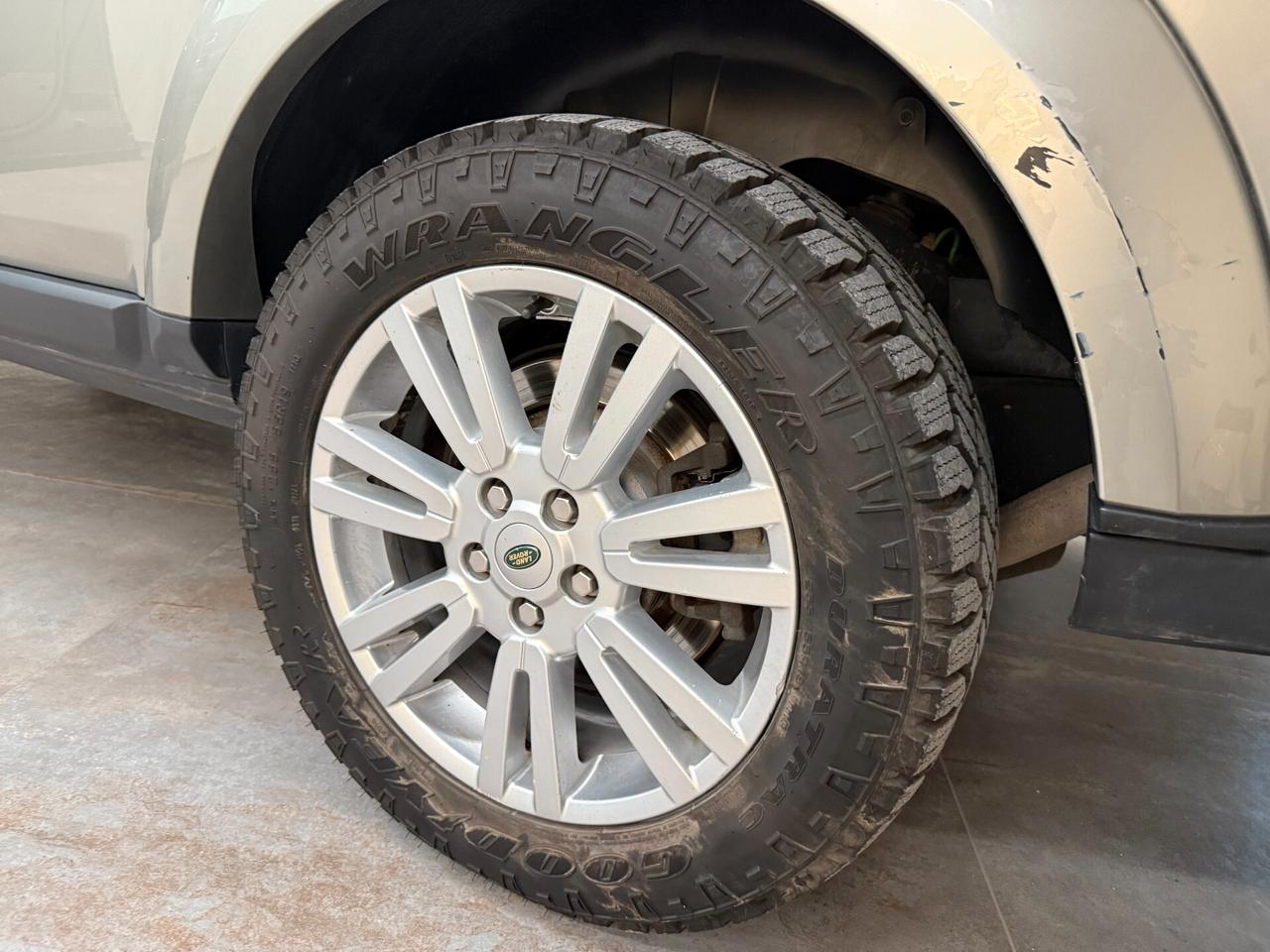 Land Rover Discovery 4 3.0 TDV6 HSE 245cv 7Posti Pelle