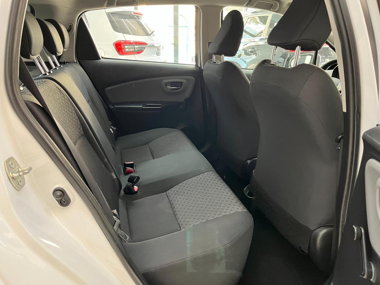 Toyota Yaris 1.0 5 porte Lounge - 2015