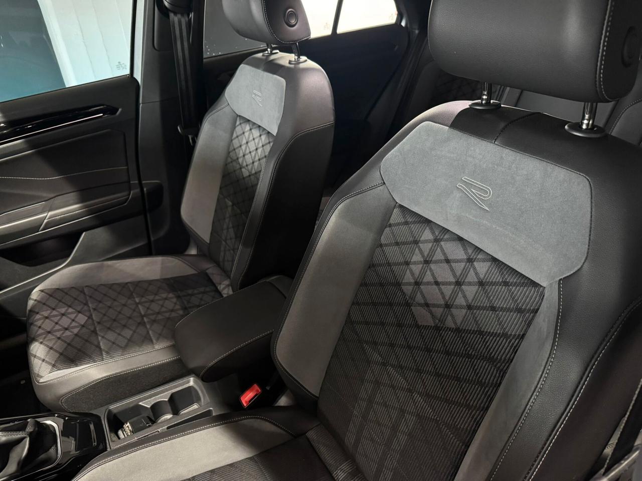 Volkswagen T-Roc 1.0 TSI R-Line