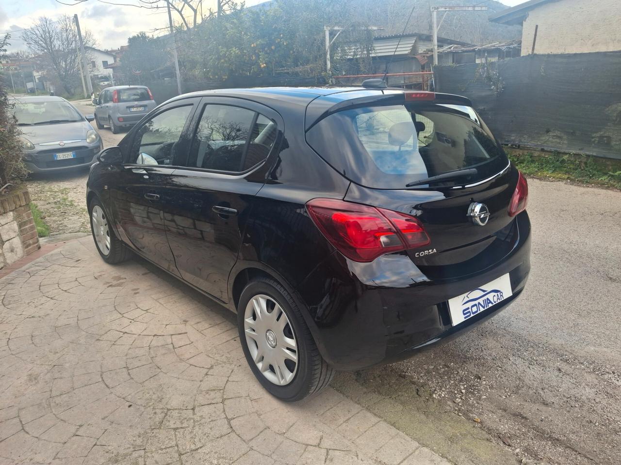 Opel Corsa 1.2 5 porte neopatentati