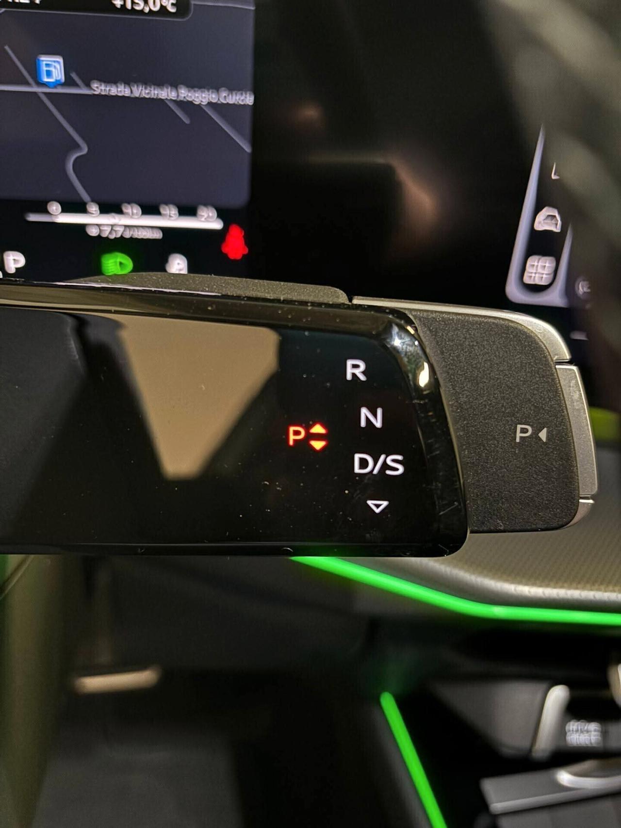 Audi Q3 35 TDI S tronic line edition//*