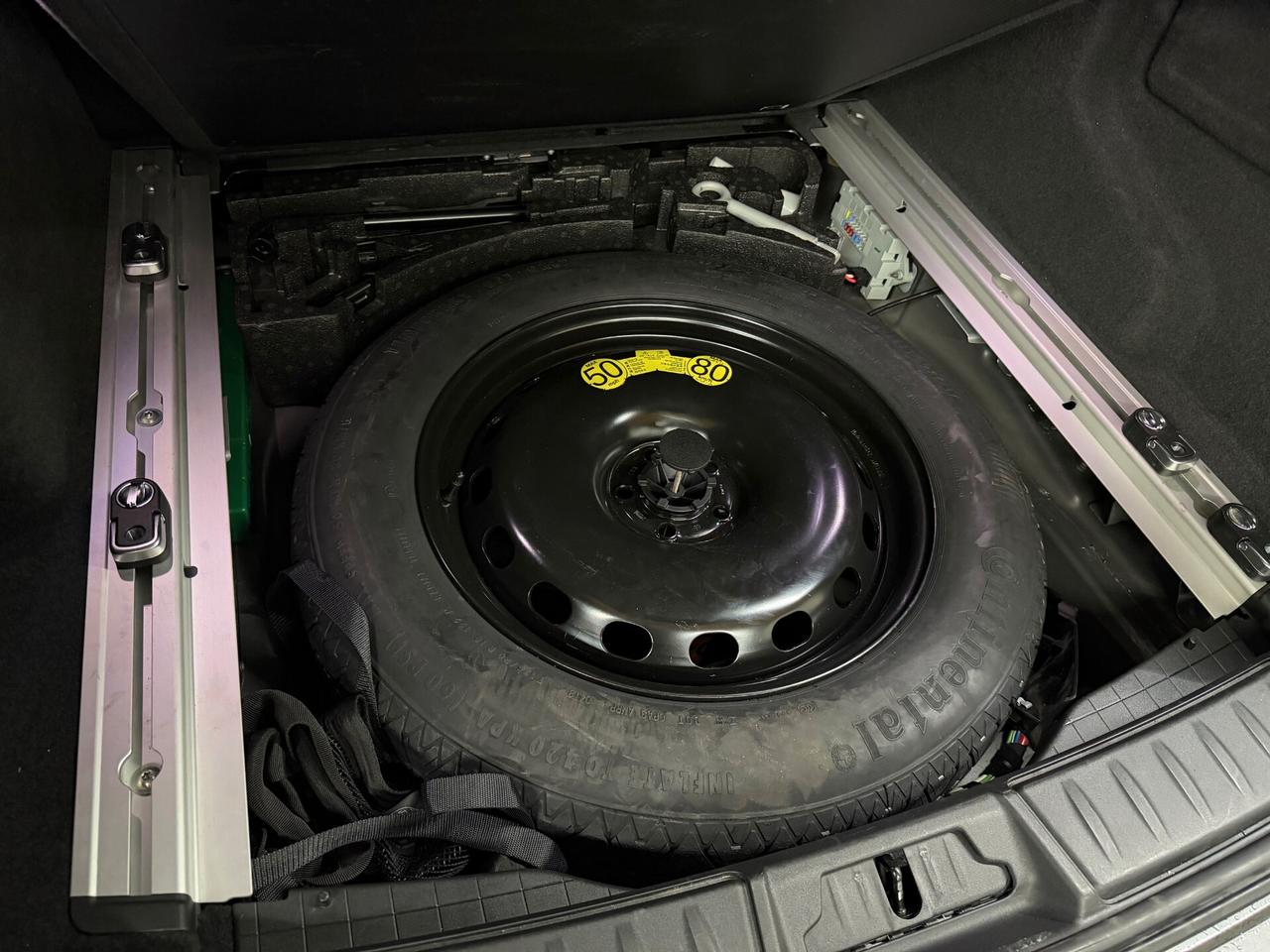 Jaguar F-Pace 240cv R-Sport - 24 MESI DI GARANZIA