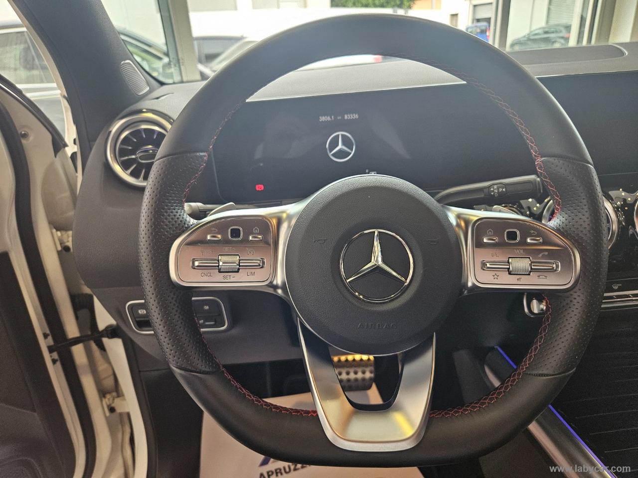 MERCEDES-BENZ GLA 200 d Automatic Premium