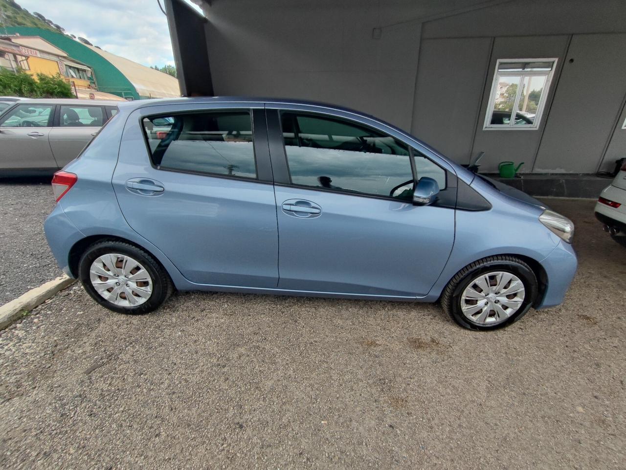 Toyota Yaris 1.4 D-4D 5 porte Lounge
