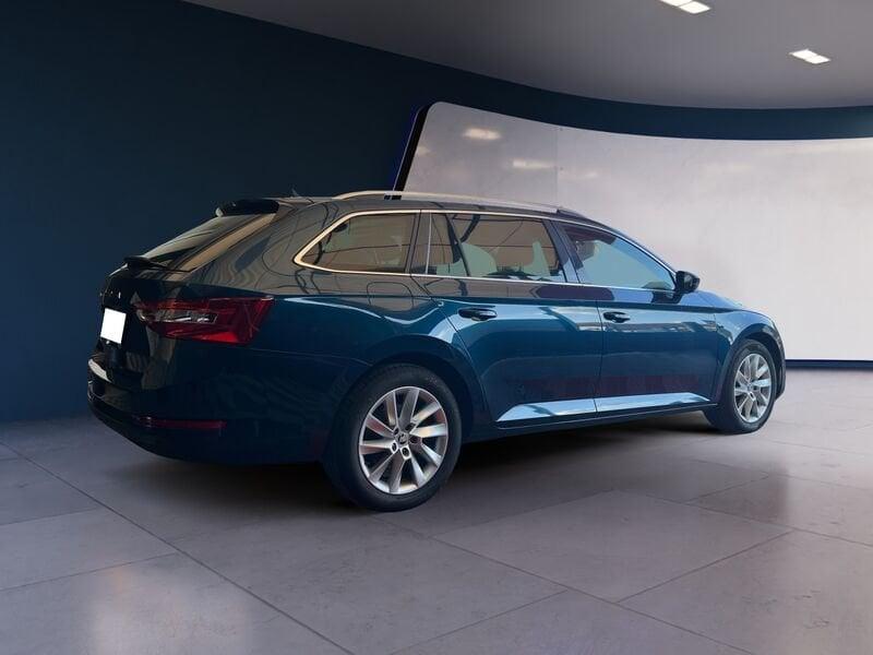 Škoda Superb Wagon 2.0 TDI EVO Executive 200 CV DSG