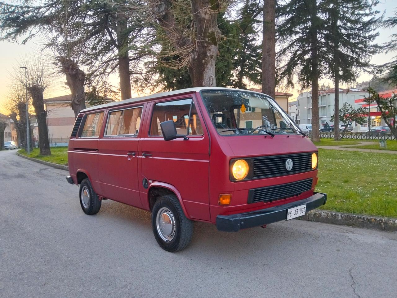 Volkswagen Caravelle