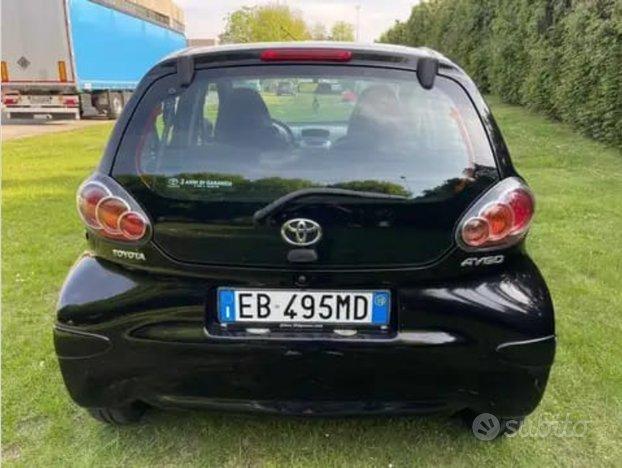 Toyota aygo 5 p sol read edition