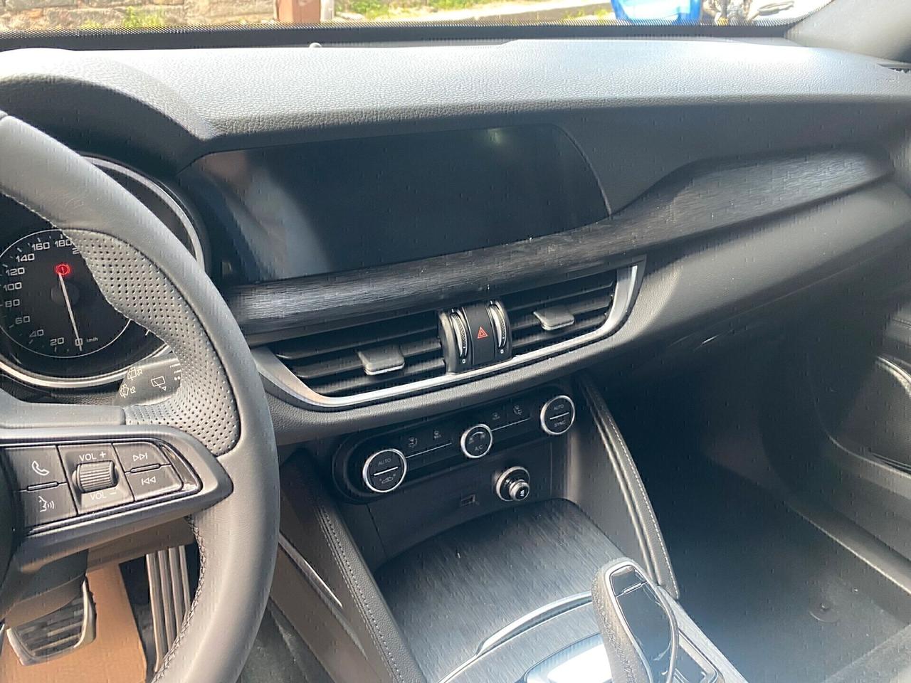 Alfa Romeo Stelvio 2.2 Turbodiesel 160 CV AT8 RWD Sprint