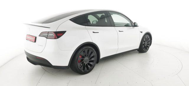 TESLA Model Y Performance Dual Motor AWD -con Autopilot avanzato