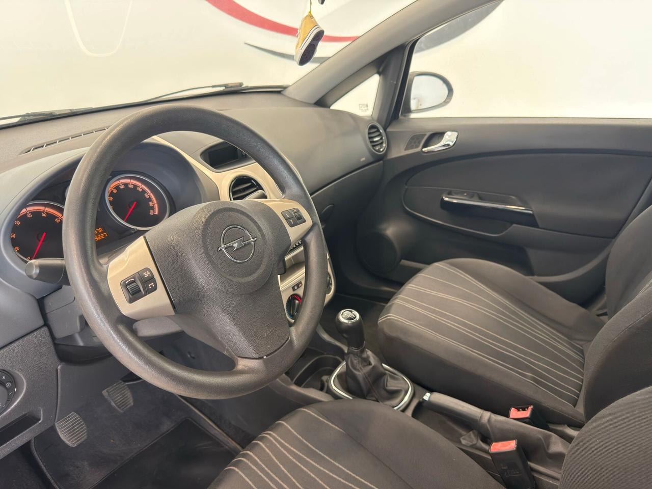 Opel Corsa 1.2 5 porte Club 69.000km CERTIFICATI