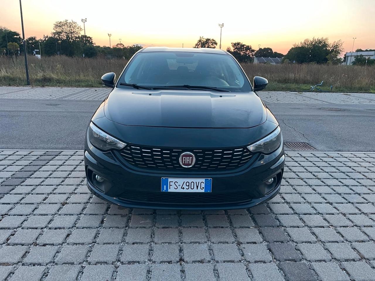 Fiat Tipo 1.6 Mjt S&S 5 porte Easy