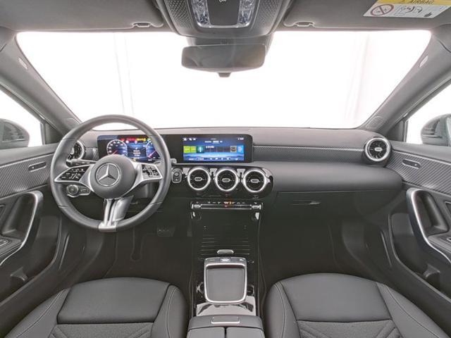 MERCEDES-BENZ A 180 Automatic Progressive Advanced